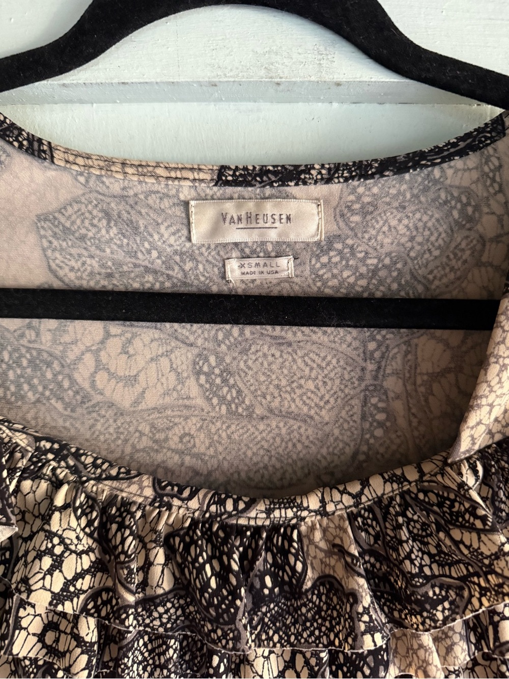 Van Heusen Ruffle Lace Pattern Top - Picture 3 of 4